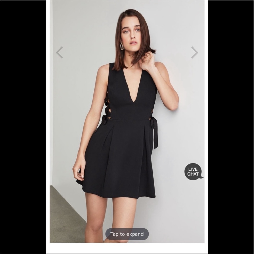 BCBG kaylie V neck dress with lace up sides. SZ 0